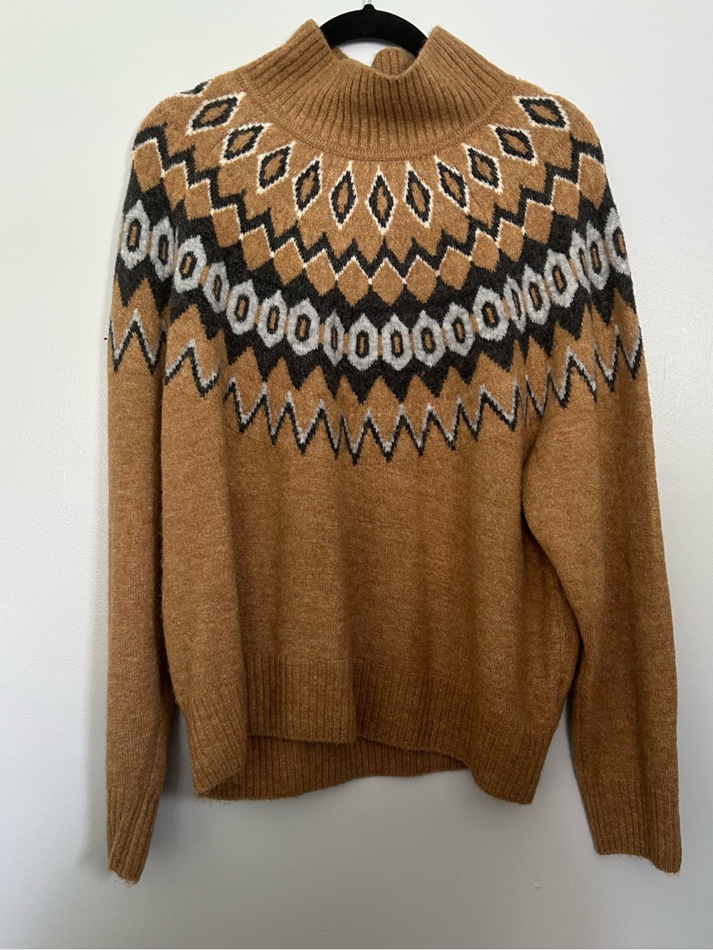 GAP Turtleneck with Multi-Shape Design